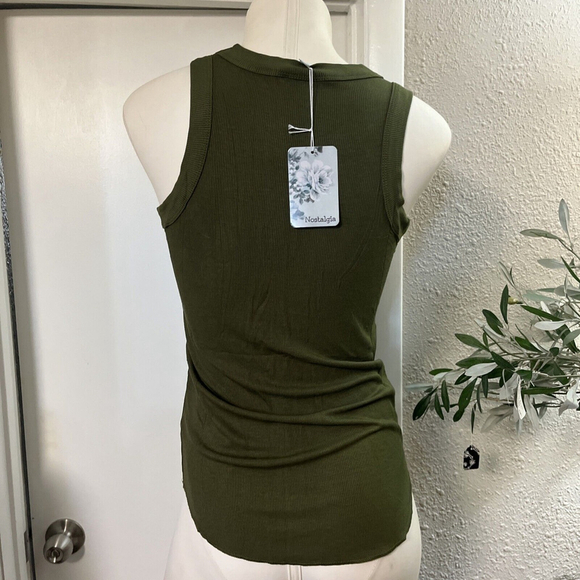 NWT Women’s Medium Green Tank Top Soft NWT By Nostalgia - Picture 5 of 13